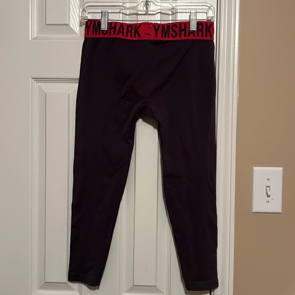 Gymshark Cropped Leggings - Picture 2 of 3